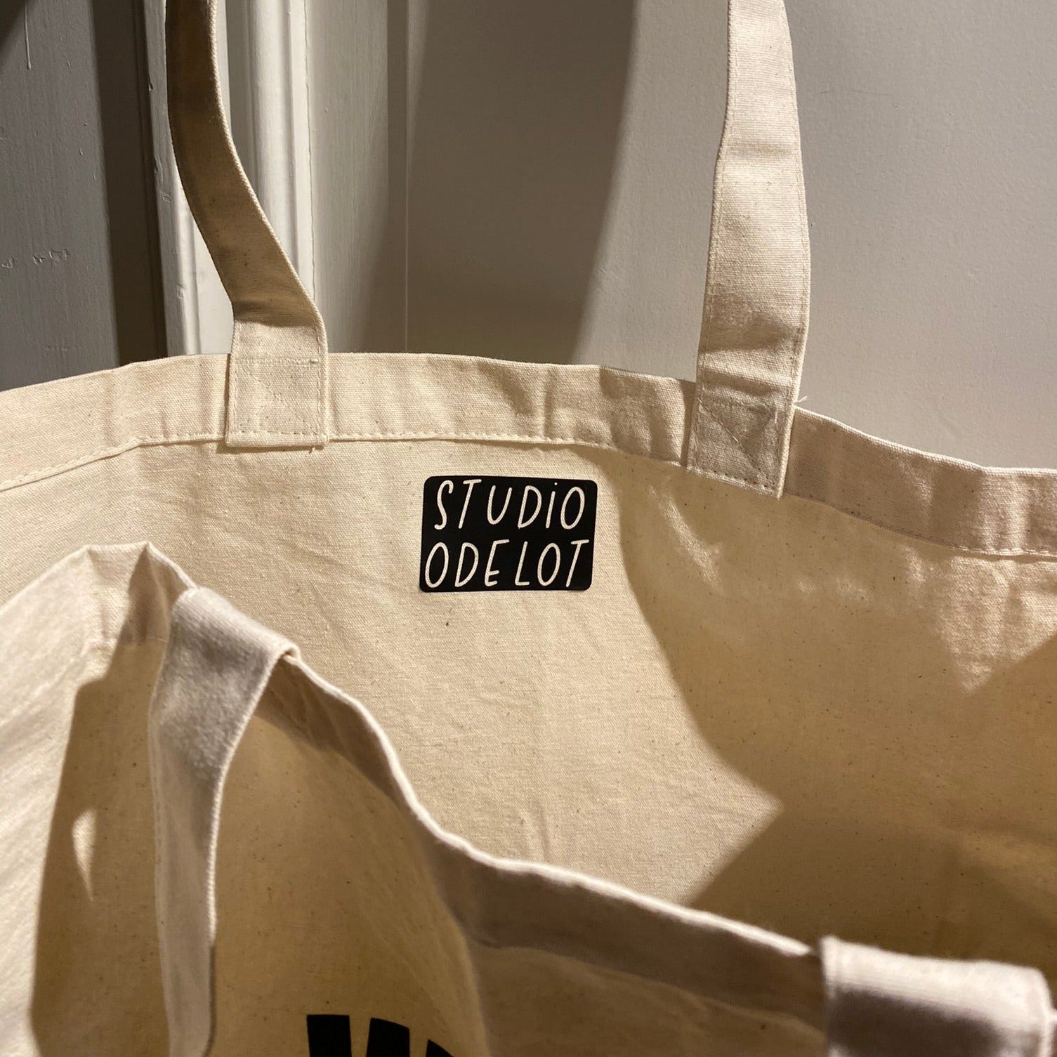 Zware kwaliteit tote bag, gepersonaliseerd met jouw tekst - Studio Odelot